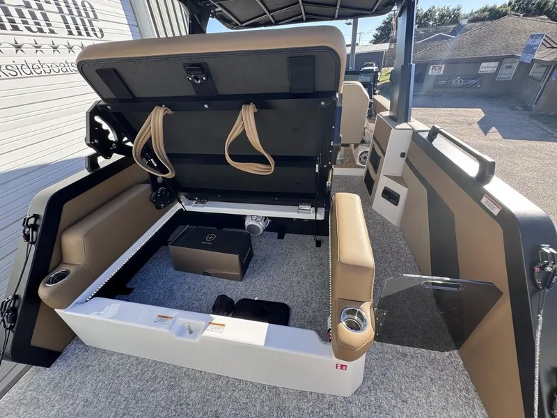 Slide: The Image of Revel RS25L 2026 - 37