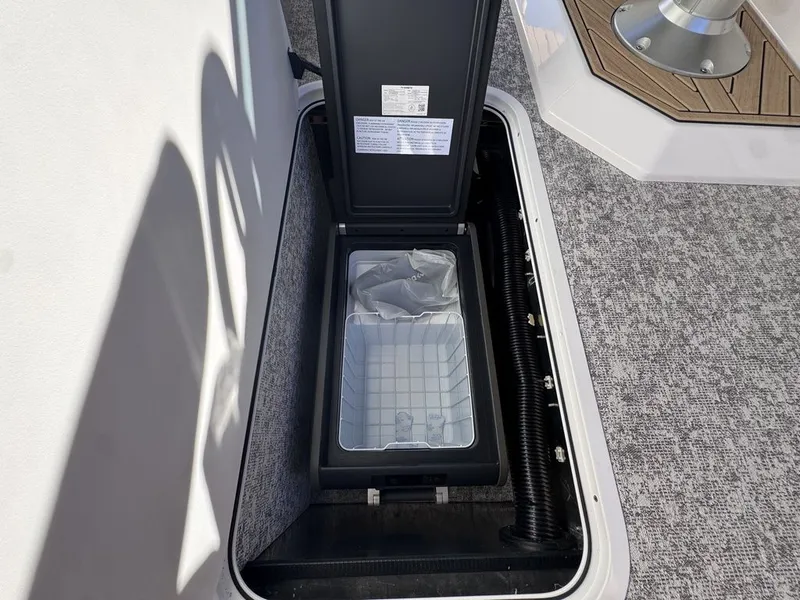 Slide: The Image of Revel RS25L 2026 - 41