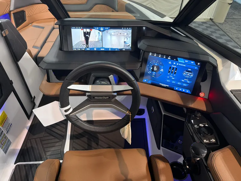 Slide: The Image of MasterCraft XStar 25 2026 - 17