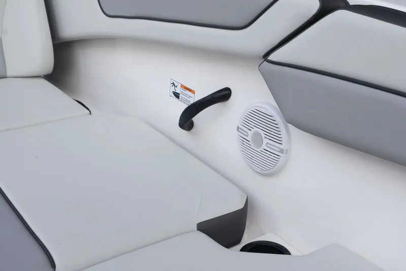 Slide: The Image of Yamaha AR220 2026 - 17