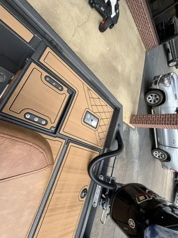 Slide: The Image of Avid 20 Rogue CC 2026 - 10