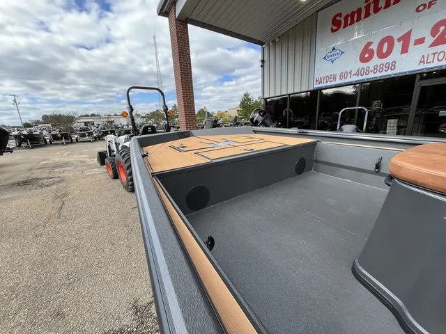 Slide: The Image of Avid 20 Rogue CC 2026 - 7