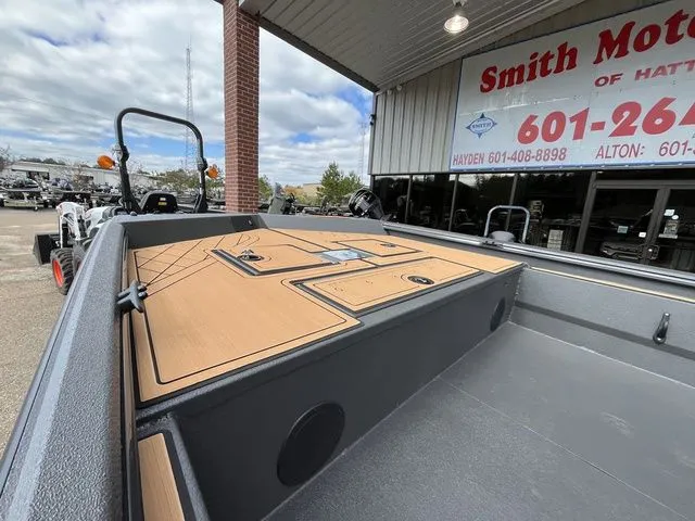 Slide: The Image of Avid 20 Rogue CC 2026 - 8