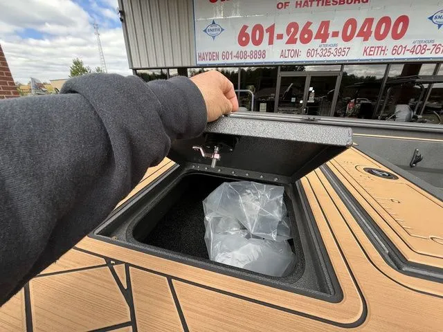 Slide: The Image of Avid 20 Rogue CC 2026 - 9