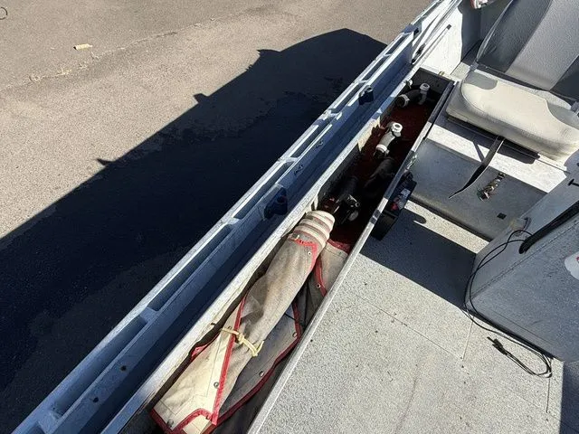 Slide: The Image of Alumaweld Center Console 18' 1983 - 14