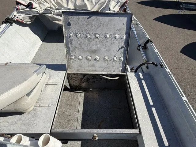 Slide: The Image of Alumaweld Center Console 18' 1983 - 23