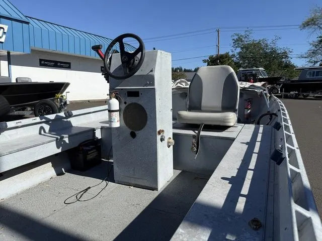 Slide: The Image of Alumaweld Center Console 18' 1983 - 25