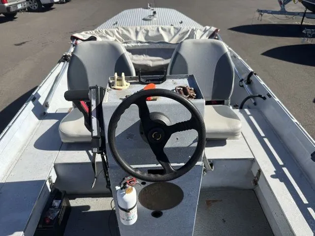 Slide: The Image of Alumaweld Center Console 18' 1983 - 6