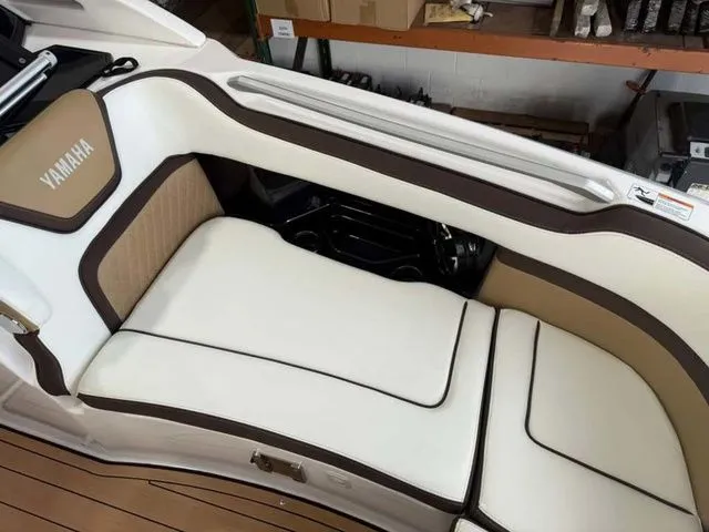 Slide: The Image of Yamaha 275SD 2022 - 15