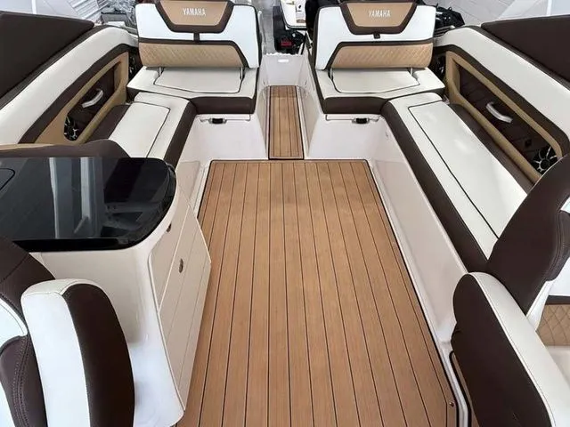 Slide: The Image of Yamaha 275SD 2022 - 8