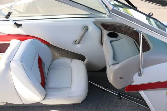 Slide: The Image of Bluewater Mirage 18' (Mechanic's Special) 2002 - 10