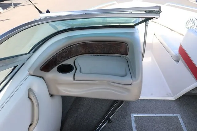 Slide: The Image of Bluewater Mirage 18' (Mechanic's Special) 2002 - 11