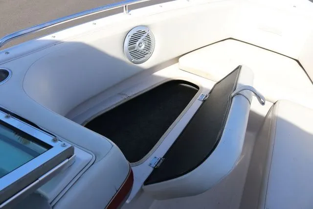 Slide: The Image of Bluewater Mirage 18' (Mechanic's Special) 2002 - 18