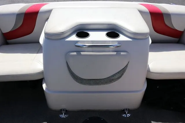 Slide: The Image of Bluewater Mirage 18' (Mechanic's Special) 2002 - 23