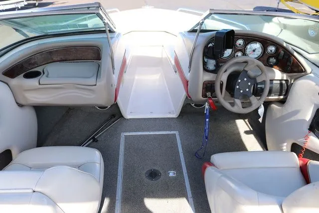 Slide: The Image of Bluewater Mirage 18' (Mechanic's Special) 2002 - 6