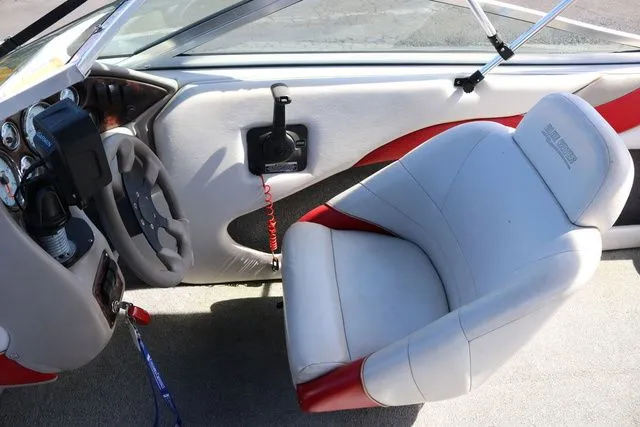 Slide: The Image of Bluewater Mirage 18' (Mechanic's Special) 2002 - 7