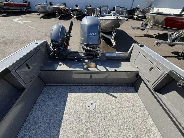 Slide: The Image of Alumaweld Adventurer 18' 2025 - 29