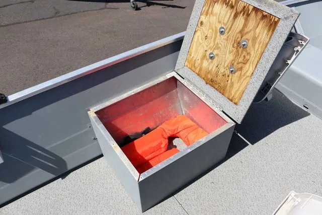 Slide: The Image of Smoker Craft Alaskan 15 2018 - 13