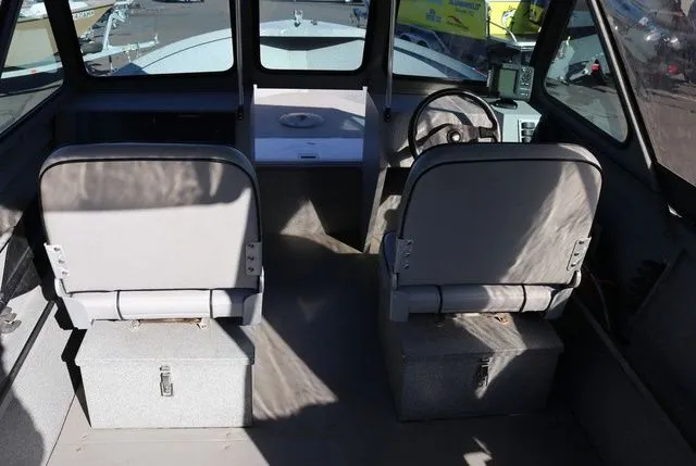 Slide: The Image of Alumaweld Stryker 17' (As Is) 2000 - 8