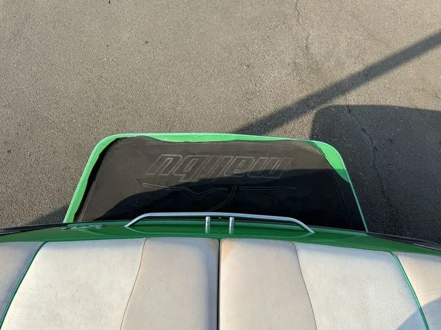 Slide: The Image of Malibu Wakesetter 23' 2007 - 17