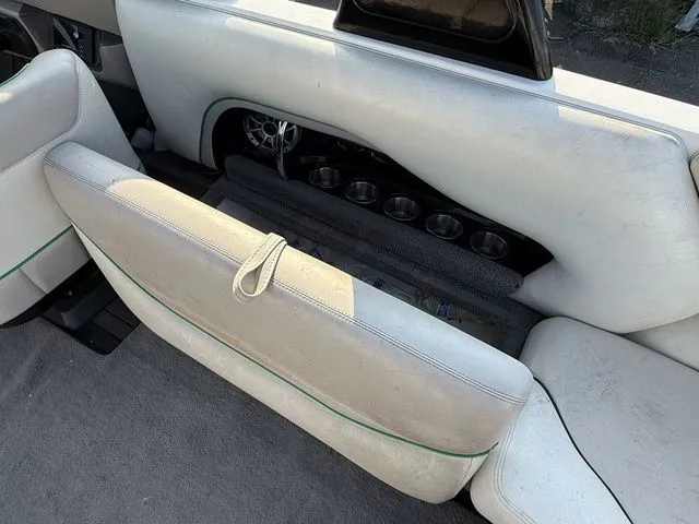 Slide: The Image of Malibu Wakesetter 23' 2007 - 18