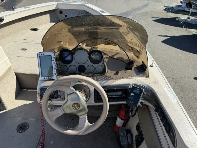 Slide: The Image of Crestliner Tournament TS 202 20' 2000 - 4