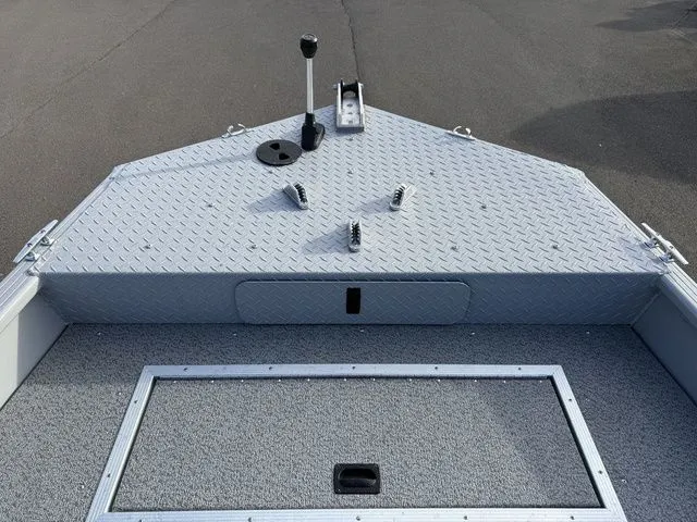 Slide: The Image of Smoker Craft Sportsman 1660 2023 - 10