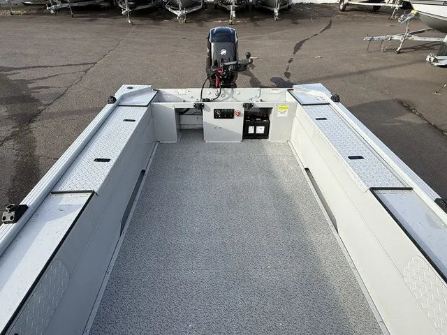 Slide: The Image of Smoker Craft Sportsman 1660 2023 - 12