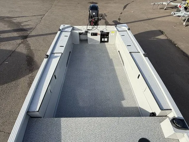 Slide: The Image of Smoker Craft Sportsman 1660 2023 - 17