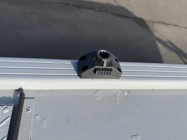 Slide: The Image of Smoker Craft Sportsman 1660 2023 - 21