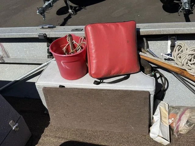 Slide: The Image of Alumaweld Inboard Jet 18' 1977 - 13