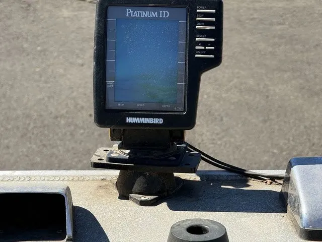 Slide: The Image of Alumaweld Inboard Jet 18' 1977 - 15