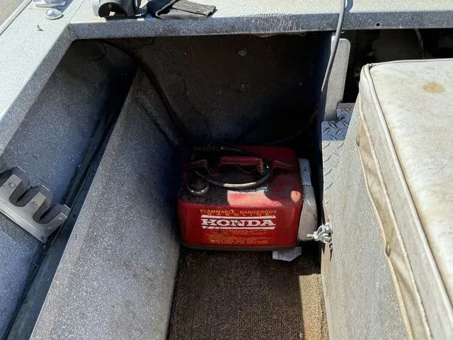 Slide: The Image of Alumaweld Inboard Jet 18' 1977 - 22