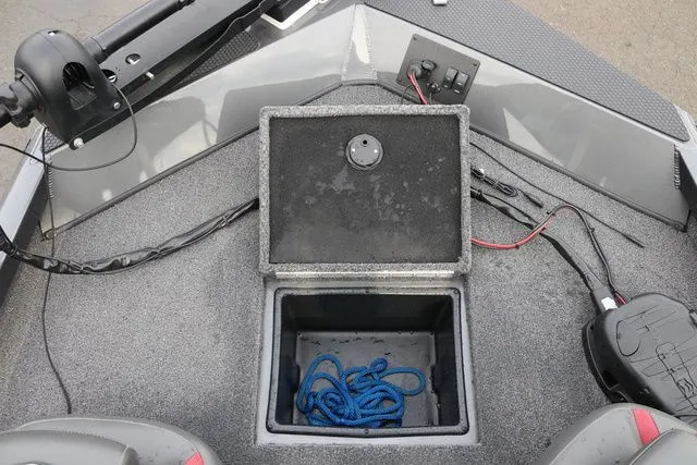 Slide: The Image of Ranger Boats 178C 2020 - 12