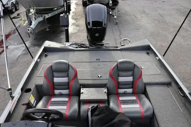 Slide: The Image of Ranger Boats 178C 2020 - 13