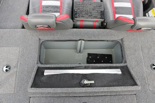 Slide: The Image of Ranger Boats 178C 2020 - 20