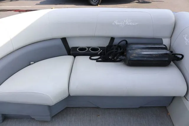Slide: The Image of SunChaser Vista Fish 20' Pontoon 2021 - 13