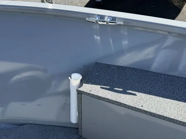 Slide: The Image of Smoker Craft Freedom 16' 2022 - 13