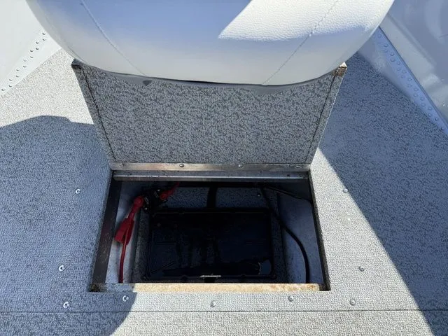 Slide: The Image of Smoker Craft Freedom 16' 2022 - 14