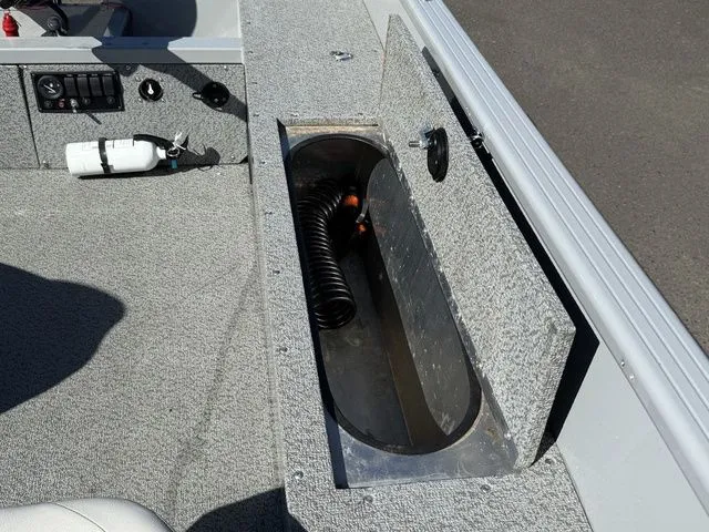 Slide: The Image of Smoker Craft Freedom 16' 2022 - 9