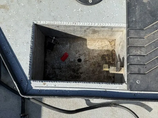 Slide: The Image of Smoker Craft Pro Vee 18' 2021 - 16