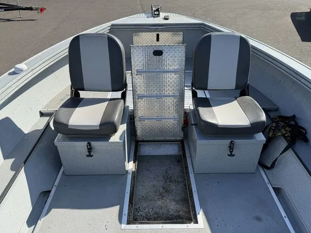 Slide: The Image of Smoker Craft Pro Vee 18' 2021 - 21