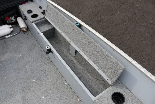 Slide: The Image of Lund 1600 Fury 16' 2015 - 11