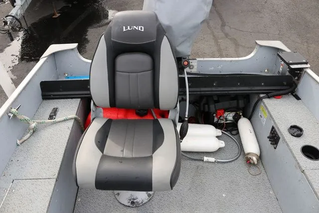 Slide: The Image of Lund 1600 Fury 16' 2015 - 15