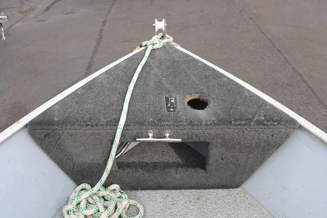 Slide: The Image of Lund 1600 Fury 16' 2015 - 8