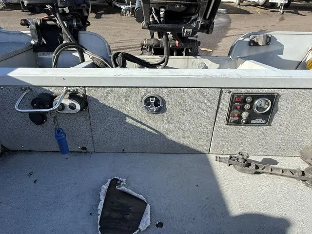 Slide: The Image of Smoker Craft Freedom 16' 2015 - 11