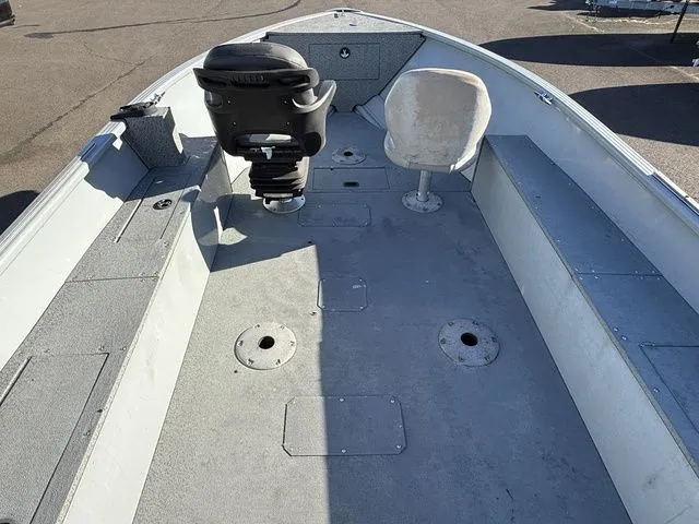 Slide: The Image of Smoker Craft Freedom 16' 2015 - 13