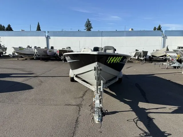 Slide: The Image of Smoker Craft Freedom 16' 2015 - 3