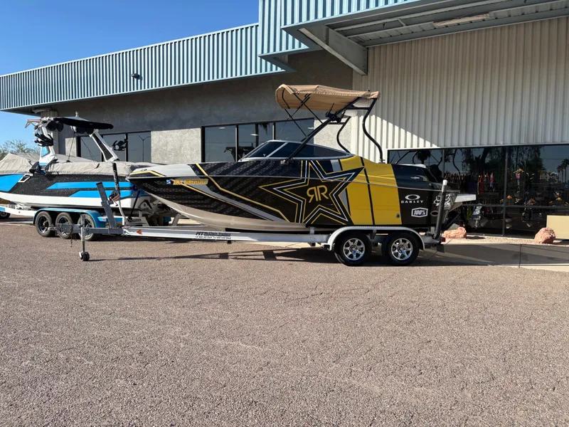 The Image of Rinker MTX 2010 - 1