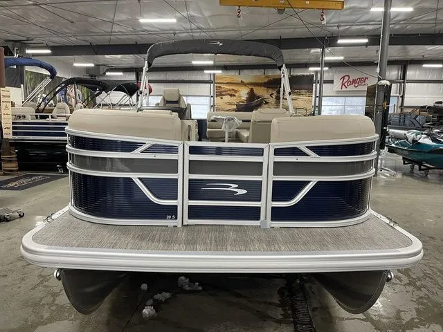 Slide: The Image of Bennington S L-Bench 20 SL 2026 - 10